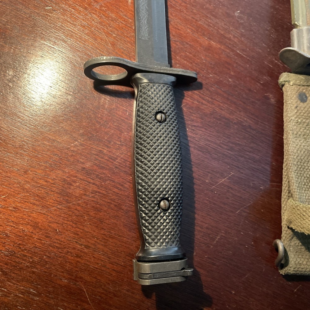 Bayonet Vintage