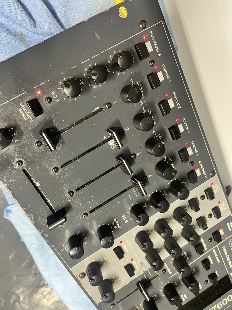 Biamp SCM7600 Pro Stereo Club Mixer