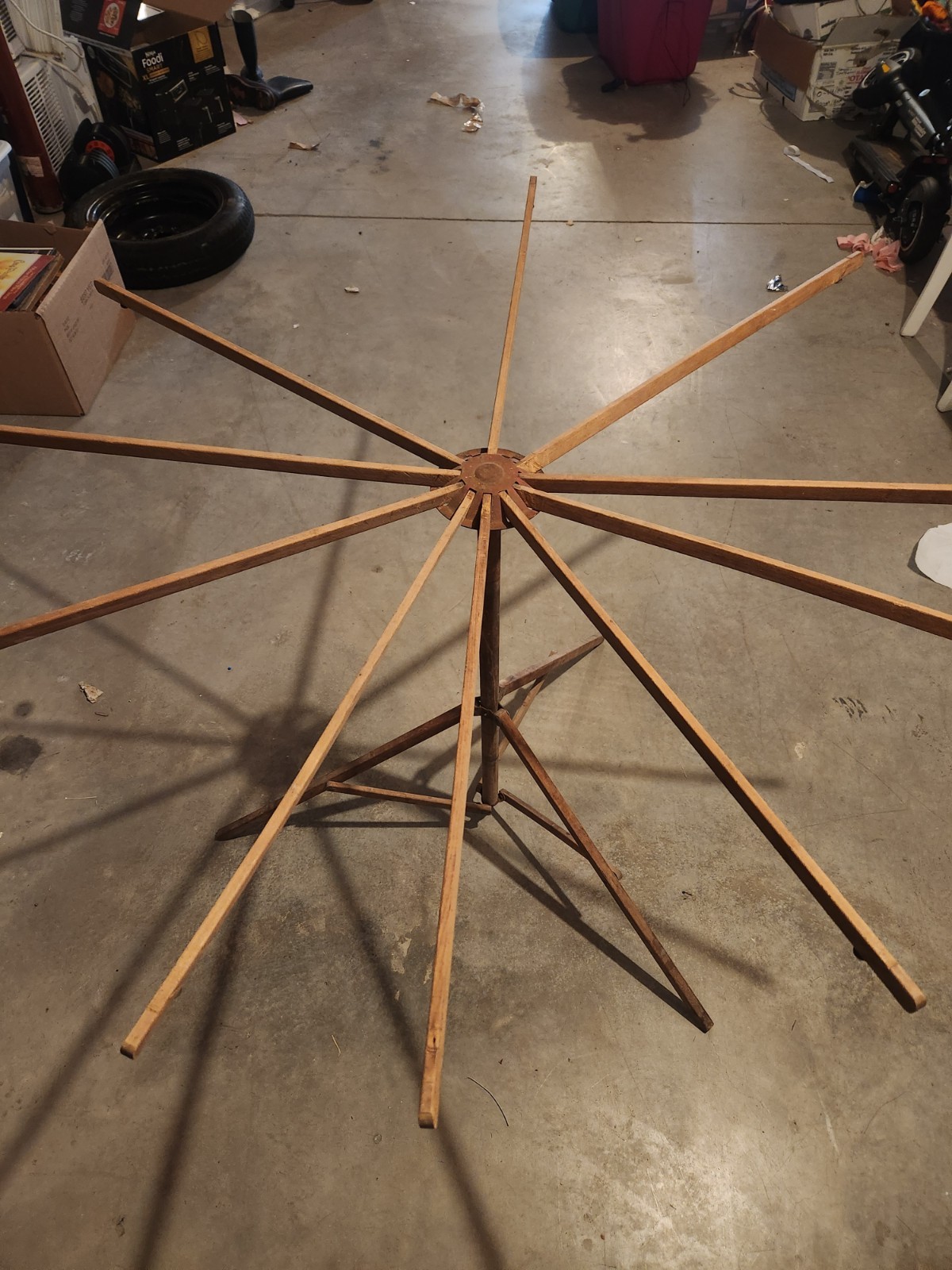 Antuque collapsible wooden clothes drying rack