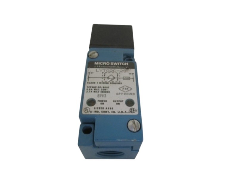 MICRO SWITCH LYT02C-2S PROXIMITY SWITCH NSNP
