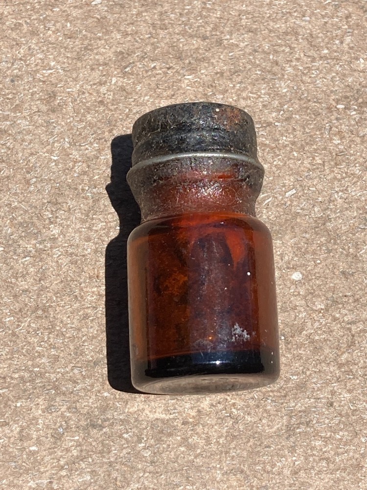 WW2 U.S. Army Military Collectibles G.I. Water Purification Tablets "Halazone"