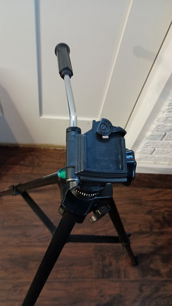 Camera Tripod Promaster 4600. Professional Tripod