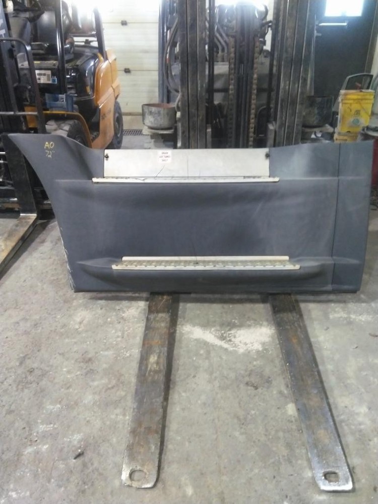 For 2016 FREIGHTLINER CASCADIA 125 SIDE FAIRING Left , MN