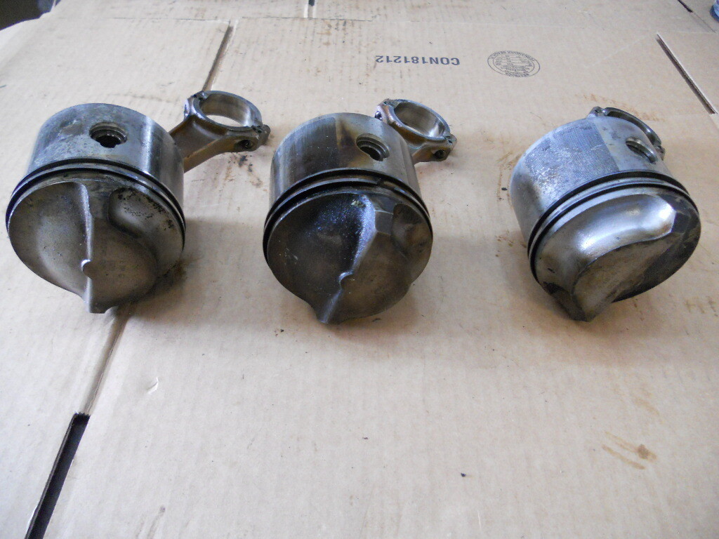 Johnson Evinrude 100-112-115 Piston 396588 Connecting Rod 392591