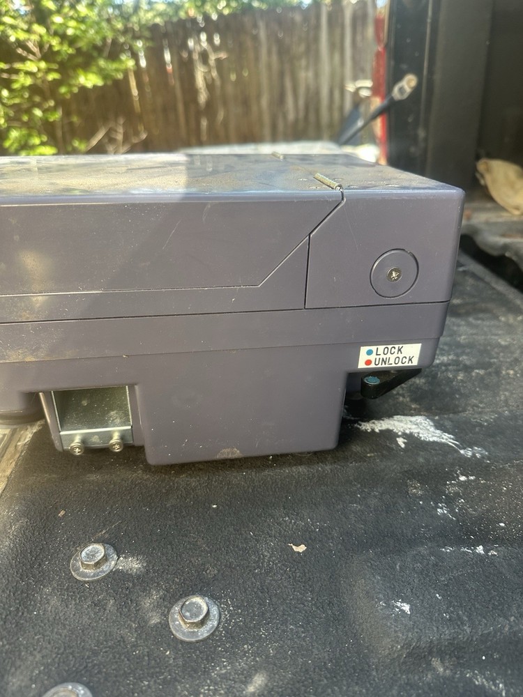 Cummins Model 132 Currency Counting Machine ￼