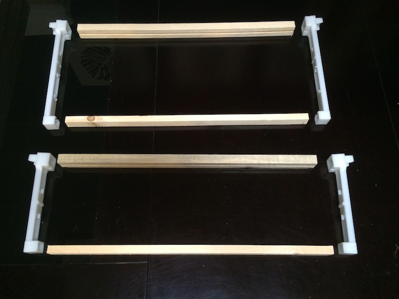 Bee frames Ends Deep 9 1/8" Plastic 100 pc Made in U.S.A.