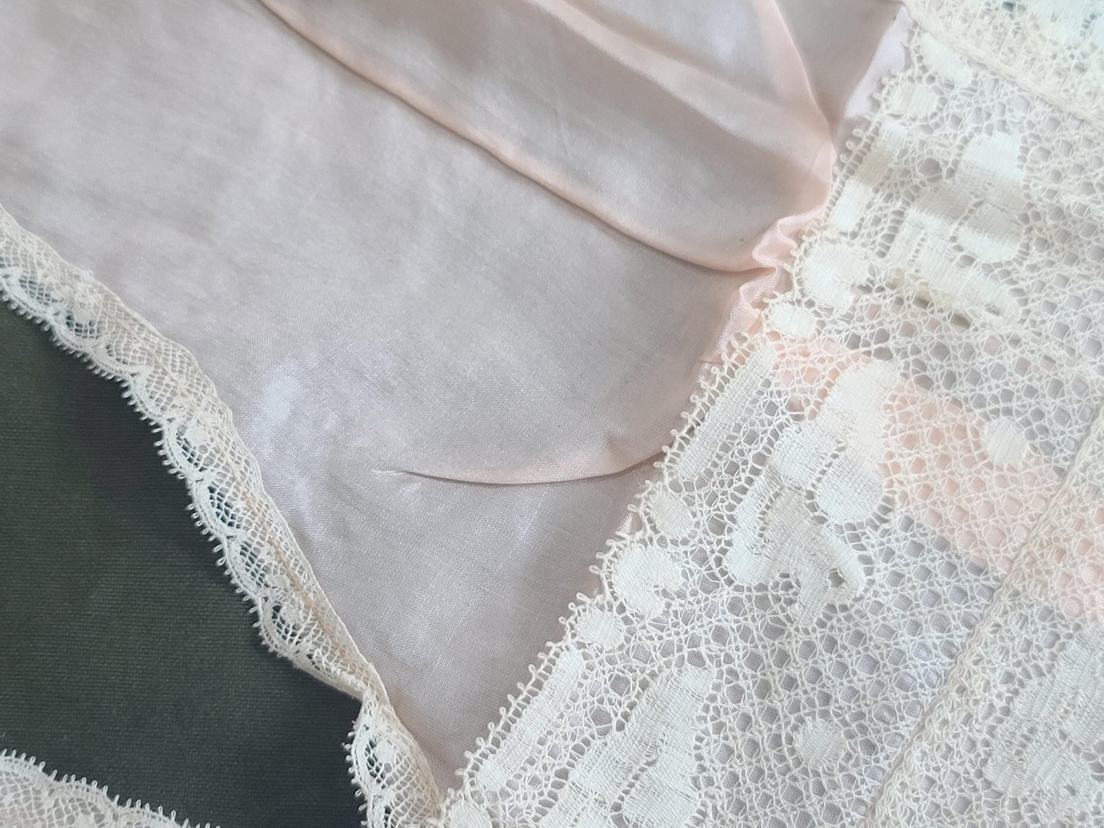 WWI Souvenir of France Silk Apron Allies Liberation Sweetheart Lace Duck Vintage