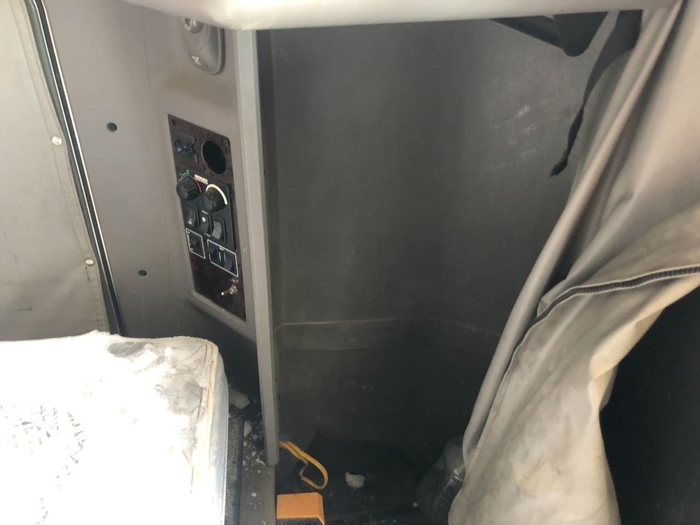 Kenworth T660 Left/Driver Sleeper Cabinet - Used