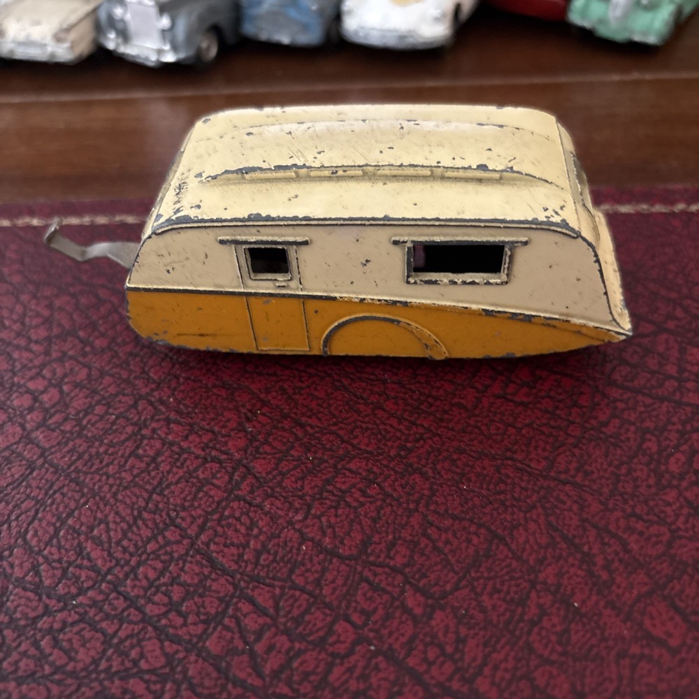 Dinky CARAVAN ( yellow/cream)