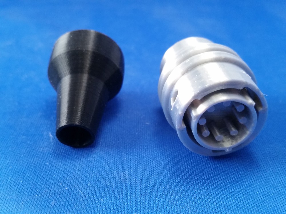 R-4D Rocket Engine Connector Plugs & Wires