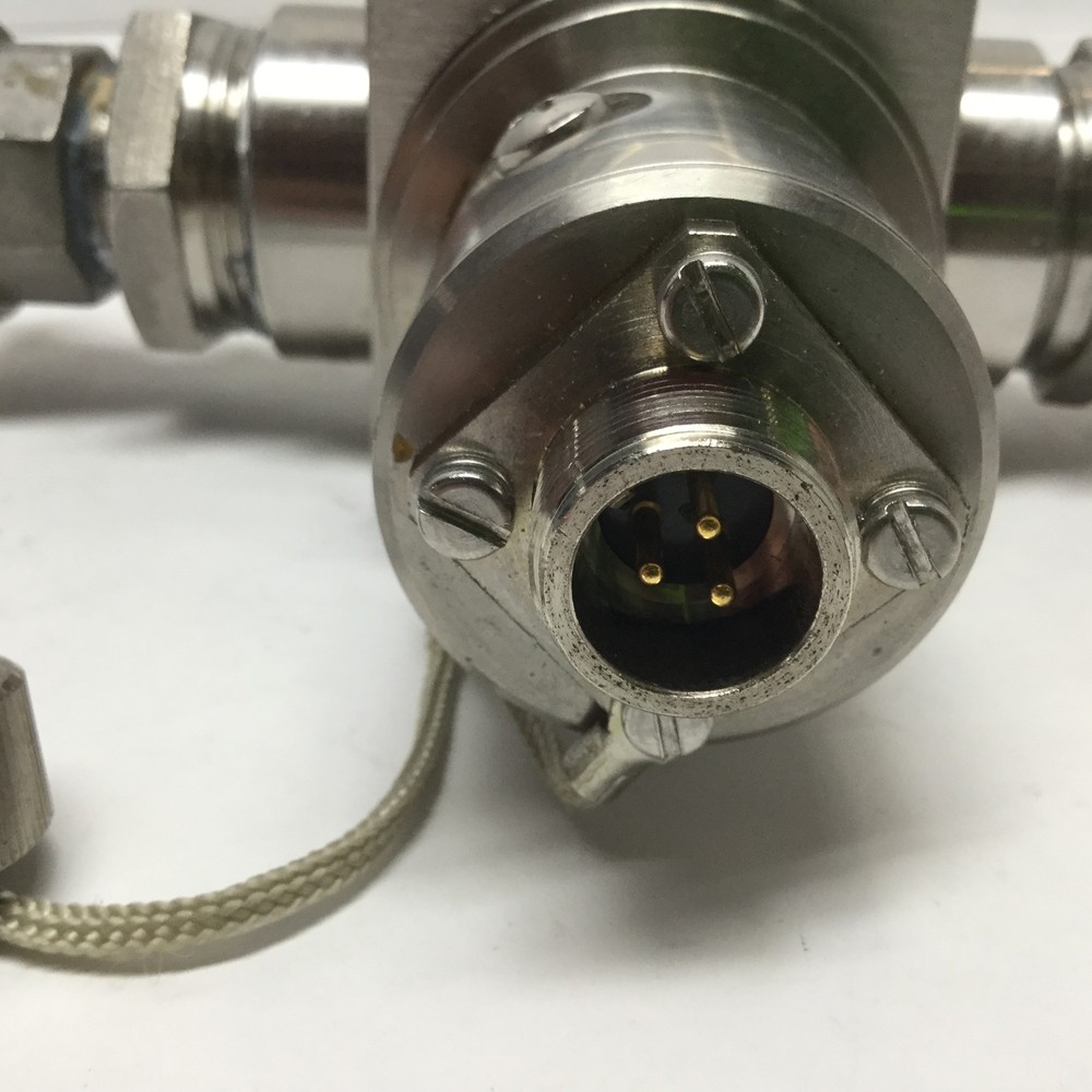 Wedgewood AF44VEQHNN4D4-C Flow-Through Inline Optical UV Analyzer Sensor, 1" NPT