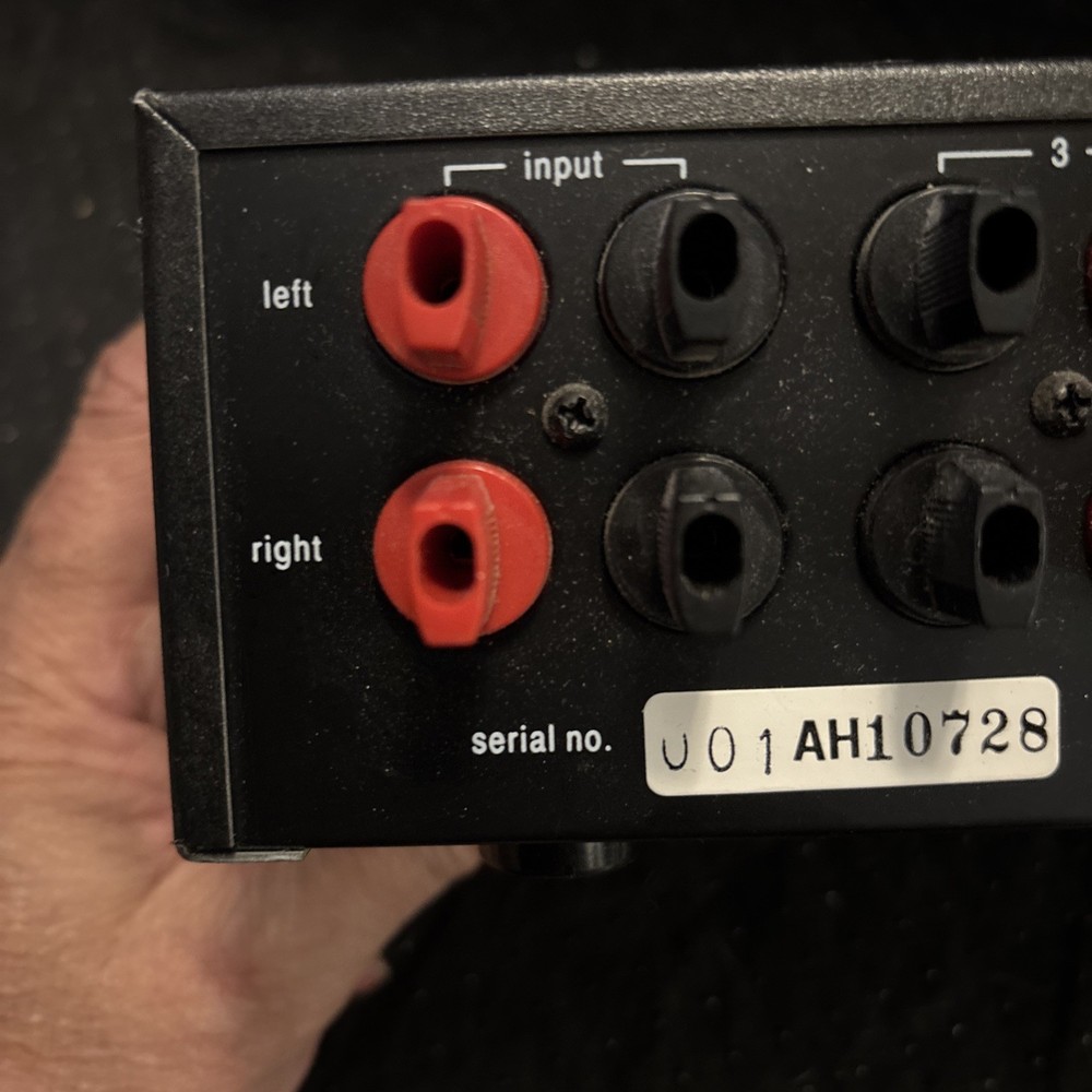 ADCOM Model GFS-3 Speaker Selector with Protection Circuit, Binding Posts