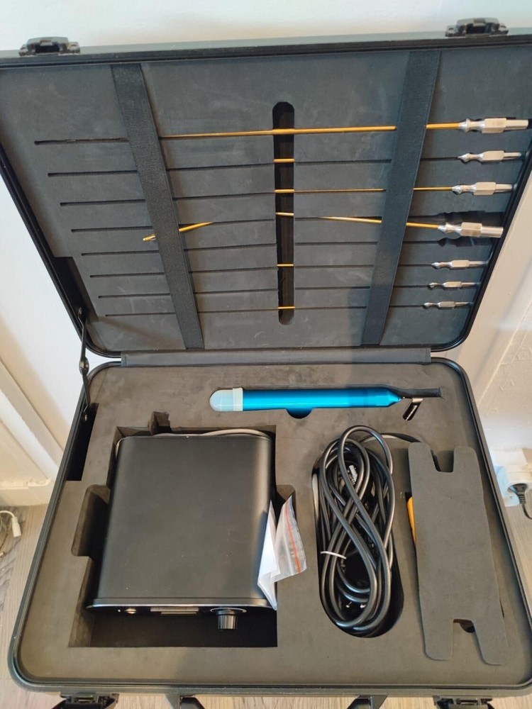 VibroLypo Liposculpture: Assisted vibration liposuction device