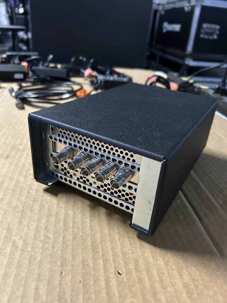 Sonnet Echo Express se i thunderbolt 3 w/ Power supply and Thunderbolt cables