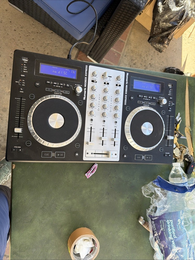 Numark Mixdeck Express Double Deck DJ Controller, USB, CD, MP3, Filter