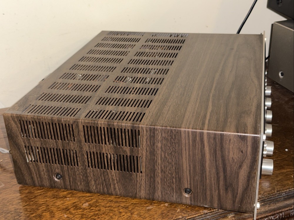 Vintage Marantz 2250 Stereo Receiver -Working, Solid and Clean