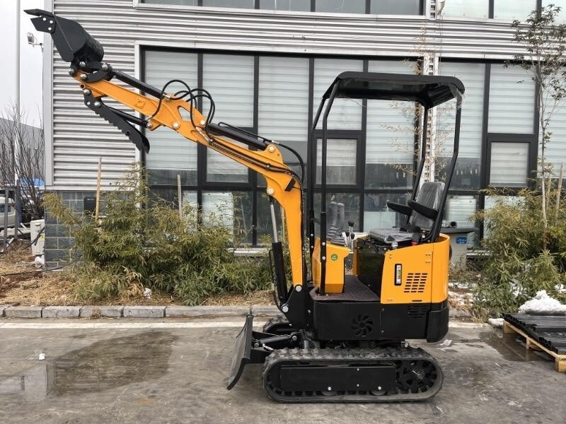 NEW Mini Excavator + HYDRAULIC THUMB Briggs & Stratton Engine