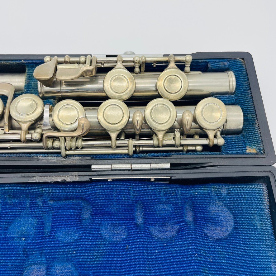 YAMAHA YFL-23 Flute Second hand NICKEL SILVER INSTRUMENT with case From JAPAN