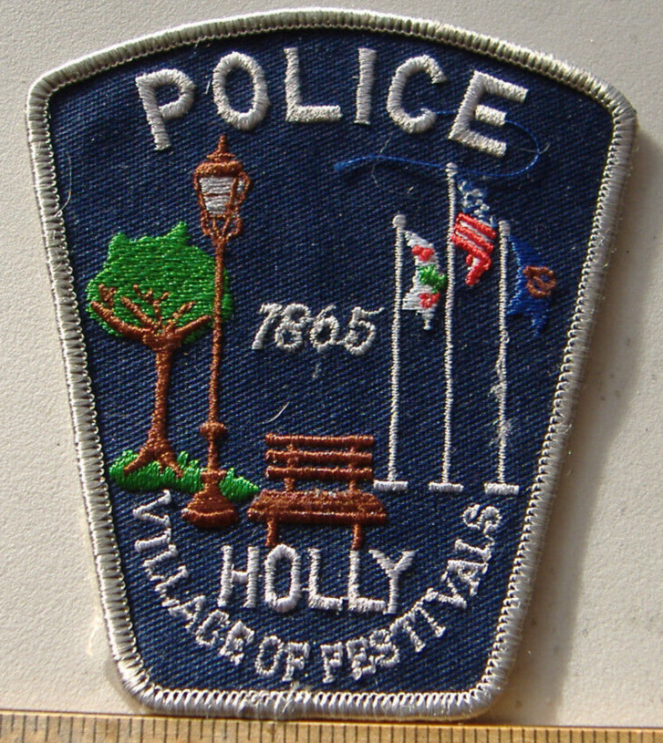 HOLLY   POLICE  MICHIGAN     FABRIC PATCH