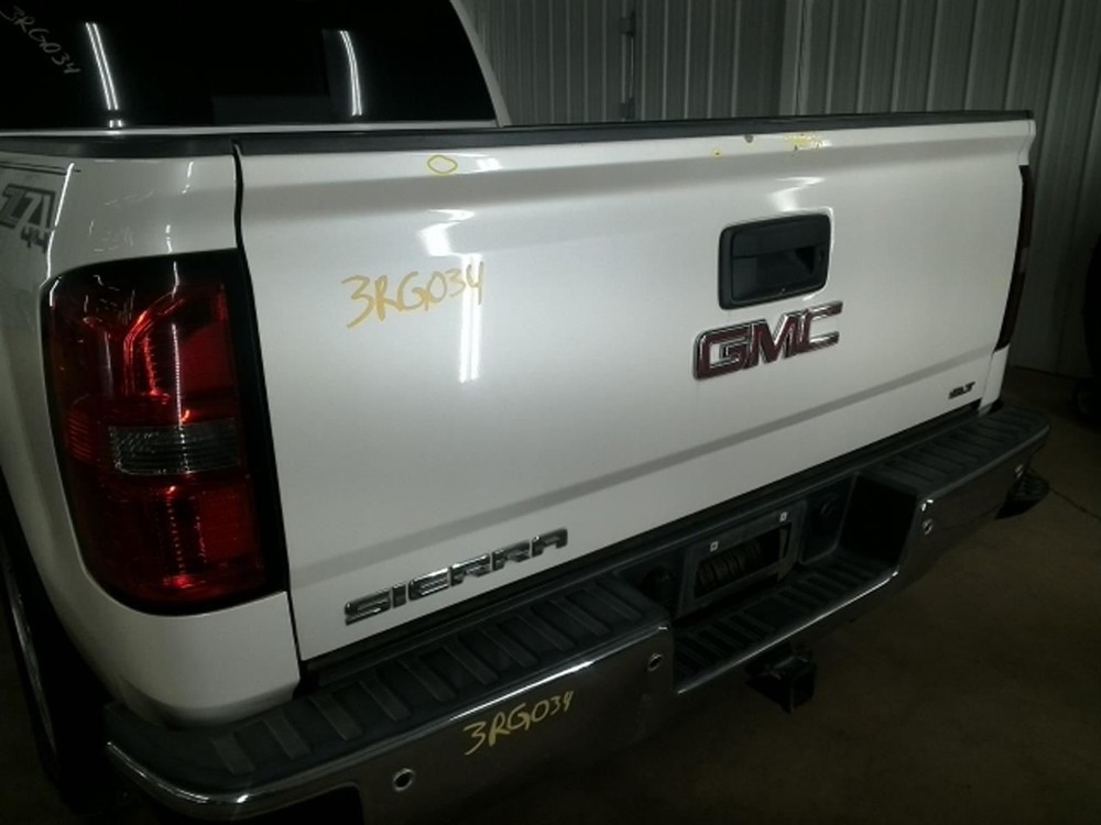 SIERRA150 2014 High Mounted Stop Light 104875339