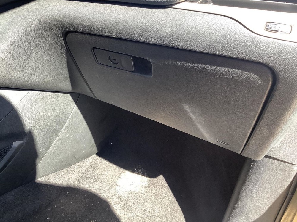 CHEROKEE  2016 Glove Box 4992949