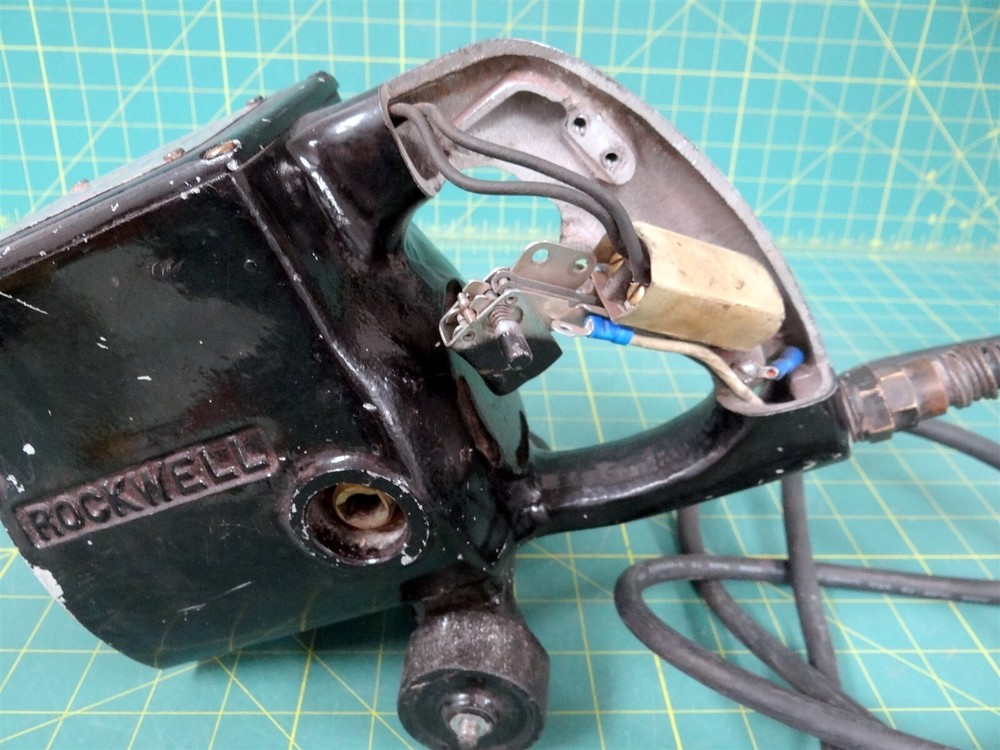 Rockwell Deck Crawler Model 727 Scaling Chipping Tool - Motor Only