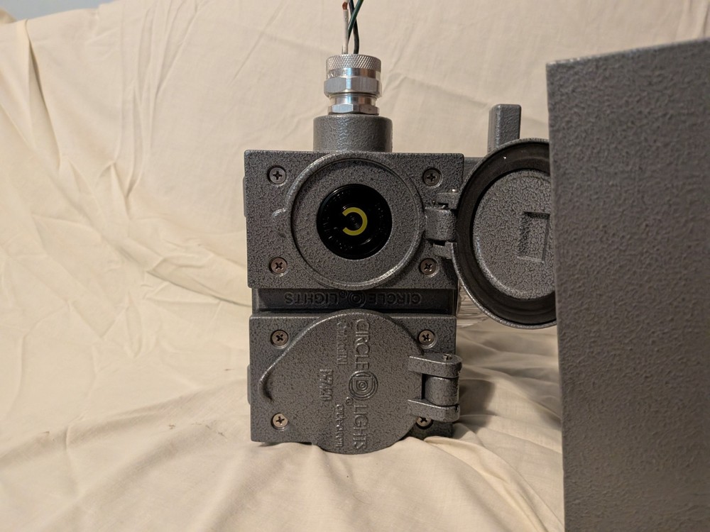 BRAND NEW Hardwired Circle D Remote Power Distribution Box