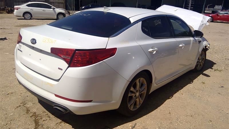 OPTIMAKIA 2013 High Mounted Stop Light 786541