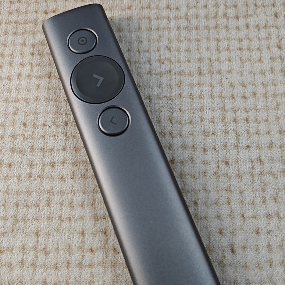 Logitech Spotlight Presentation Remote Advanced Digital Highlighting 95% new