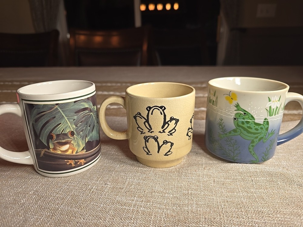 Vintage Frog Mugs