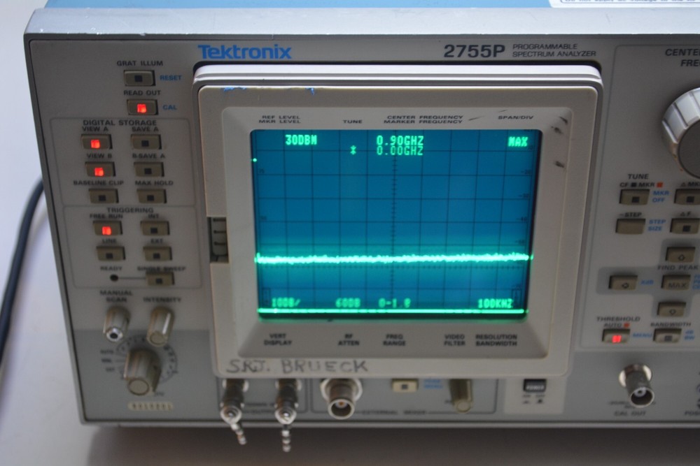^ Tektronix 2755P Programmable Spectrum Analyzer #W3783