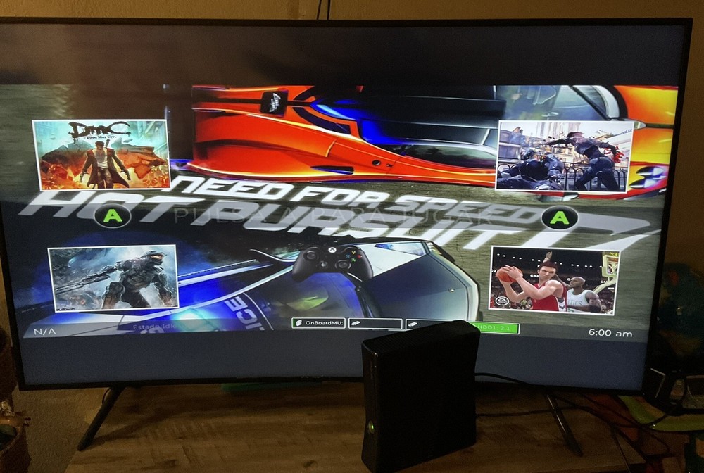 Microsoft XBOX 360 Console Controller NOT TESTED