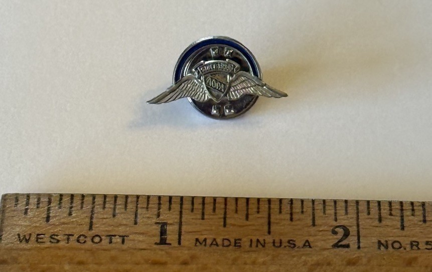 Lot of 4 Vintage AOPA Aviation Lapel Pins Wings Member Staff Pilot Badges