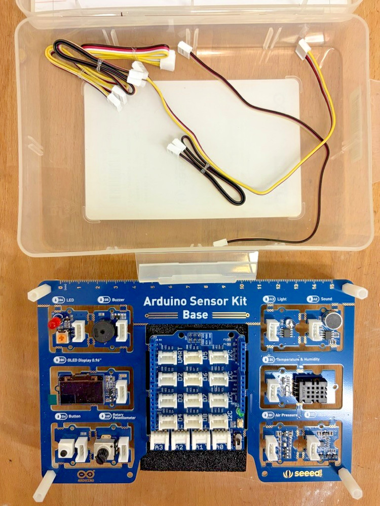 ardunio sensor kit base with many relevant accessories
