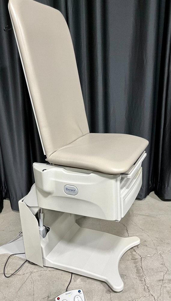 Brewer 5801 FLEX Access High-Low Exam Table