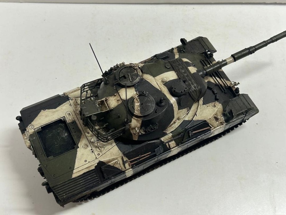 Assembled Level 1/35 Leopard 1A5 Tank Plastic Model Norway Japan