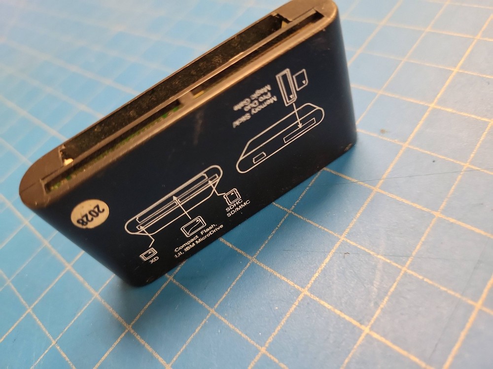 Targus Multi Card Reader USB Adapter Memory Card Reader Writer Compact Flash SD