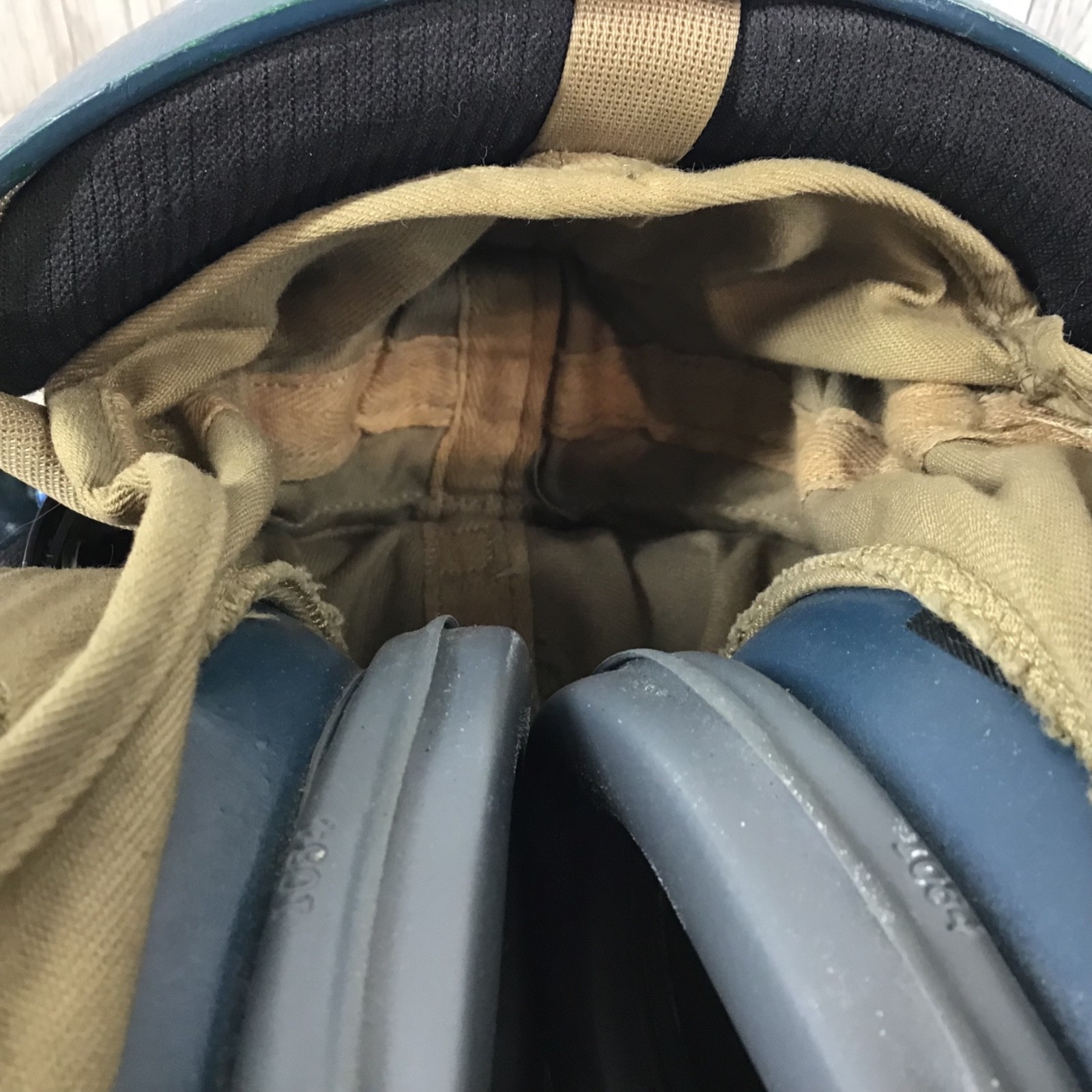 1982 Flight Deck Crewman's Helmet w/Ear Protection Size 7 1/4 MIL-H-81735 (AS)