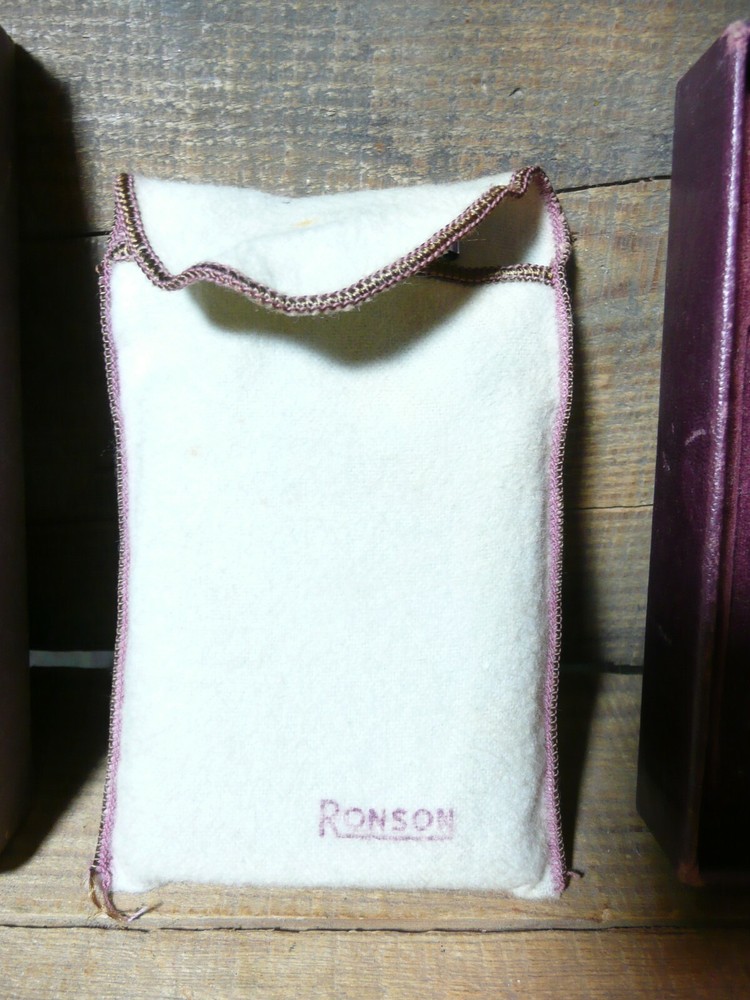 Vintage RONSON Mastercase Lighter with box