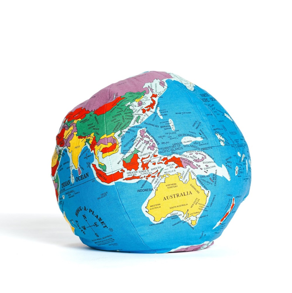 ® Classic Political Earth
