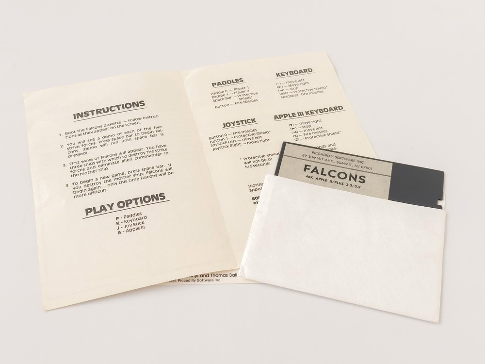 Falcons - Picadilly Software Inc. - 1981 / Apple II
