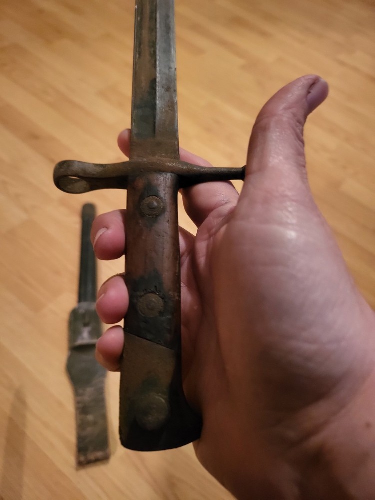 bayonet