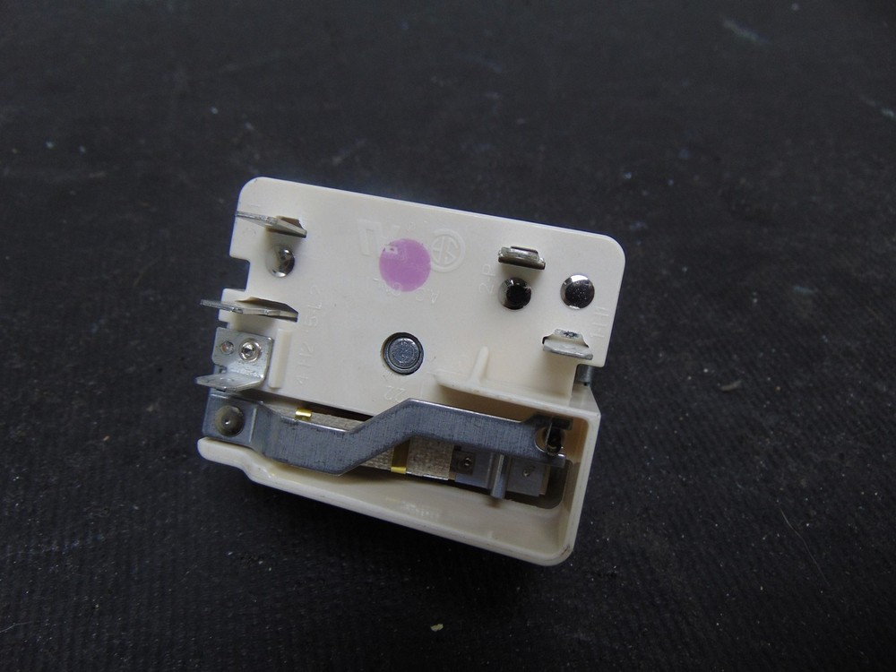 Maytag Range MFES6030RZ Element Switch W10578768