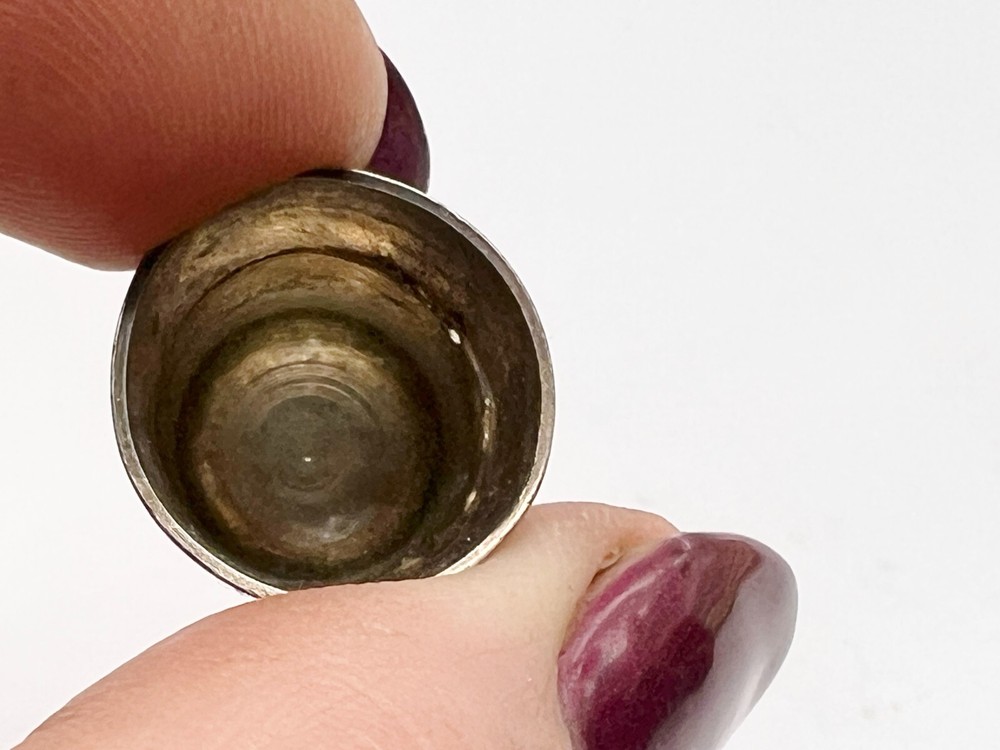 VINTAGE SOLID STERLING SILVER OLD SEWING THIMBLE DAISY FLOWERS