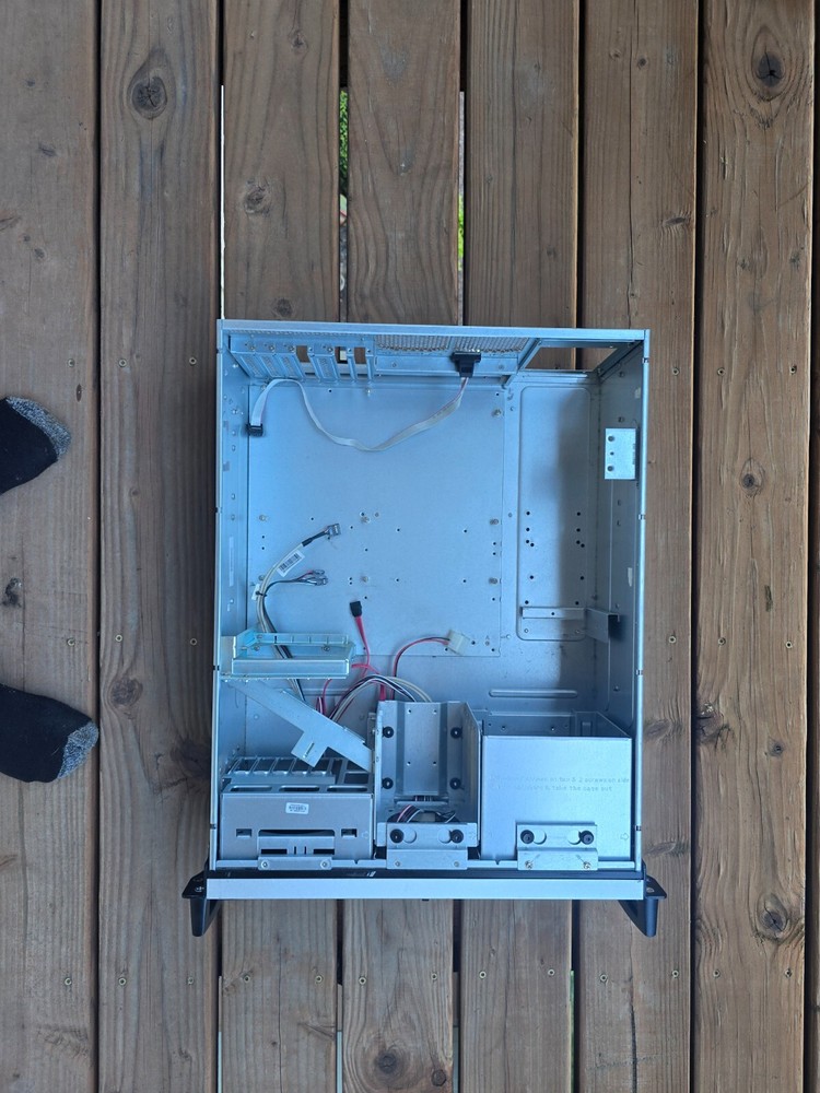 Empty Computer Server case Ross xpression with all screws