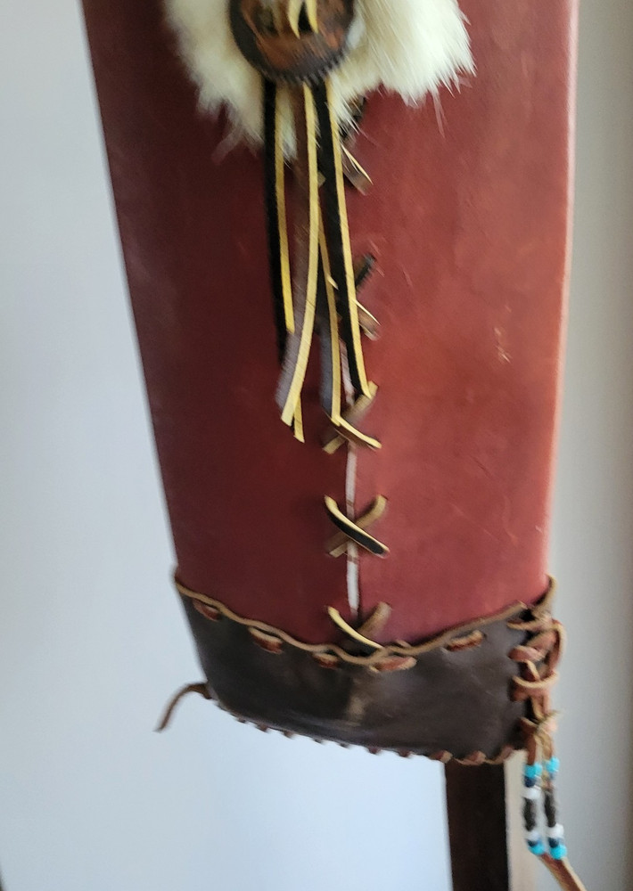 CUSTOM TRADITIONAL ARCHERY LEATHER BACK QUIVER