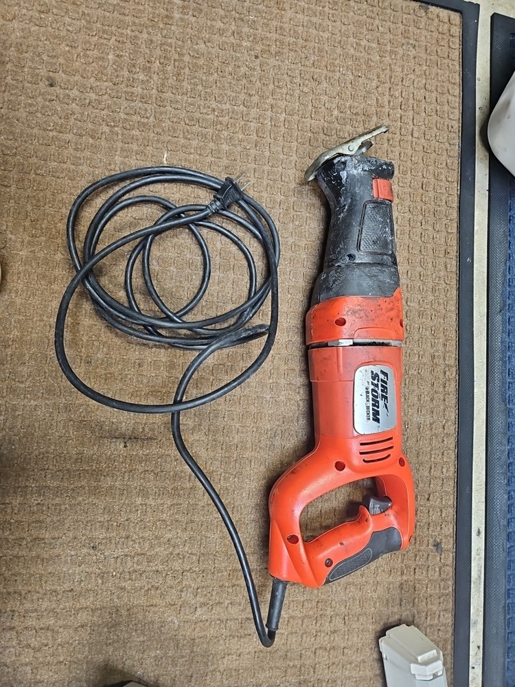 black & decker firestorm Reciprocating saw   corded