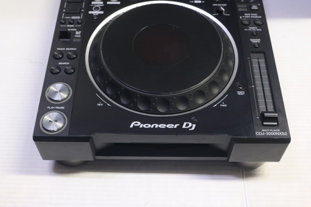 Pioneer CDJ-2000NXS2 Professional DJ Multi-Player Tested