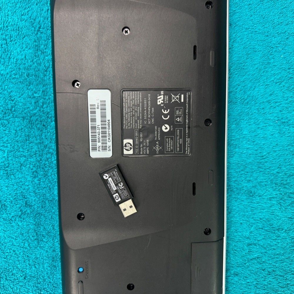 HP Wless Keyboard and Engage Mouse Set Black Silver Multimedia Keys Numeric Pad