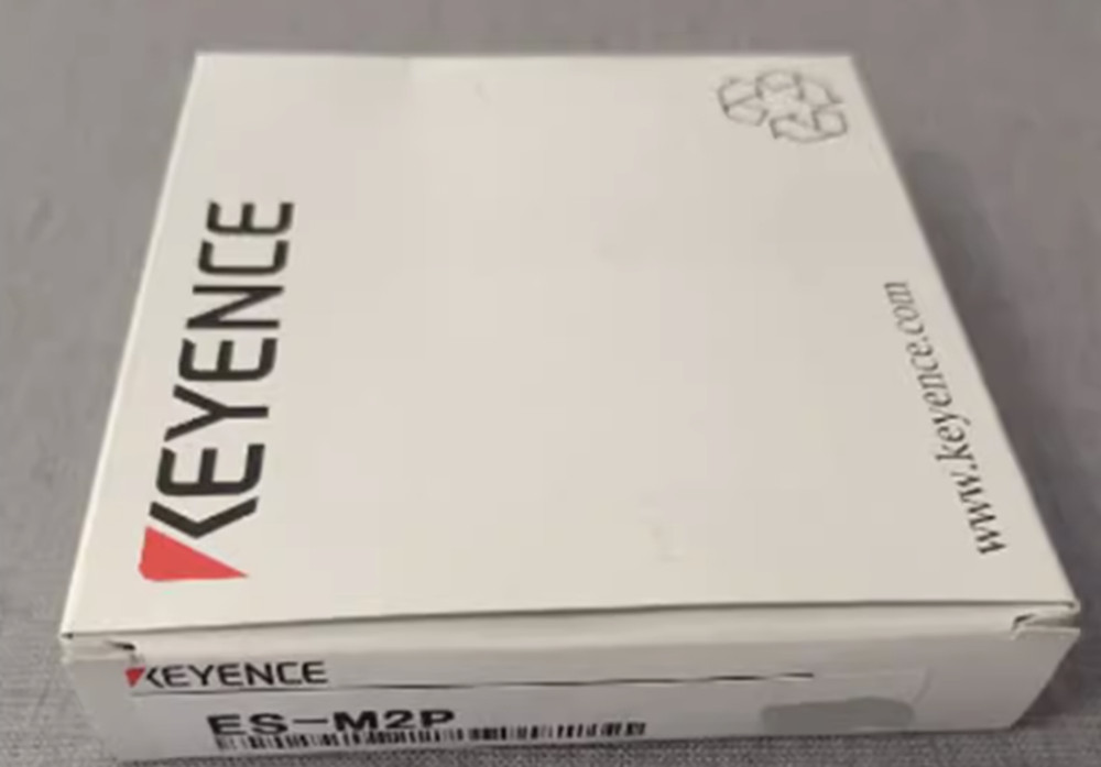 NEW KEYENCE ES-M2P Proximity Sensor